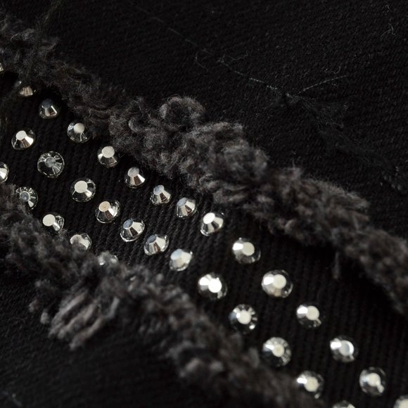 AMIRI Fashionable Riveted Ripped Jeans - Picture 10 of 14